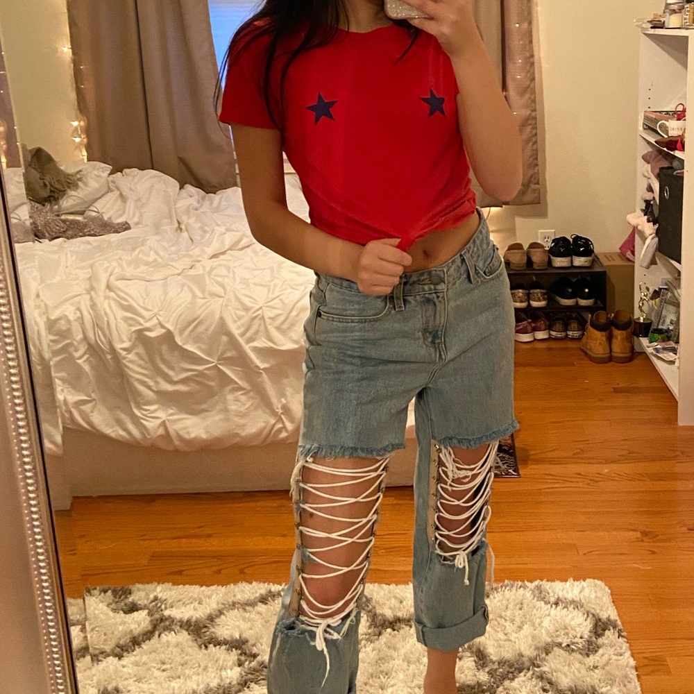 Red star graphic tee NEW!